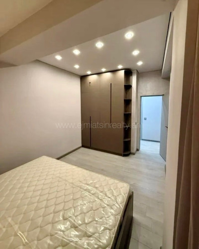 Code BA-7868 – Apartment for sale