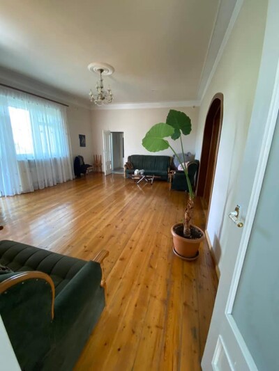 Կոդ AE-7717 Վաճառվում է առանձնատուն