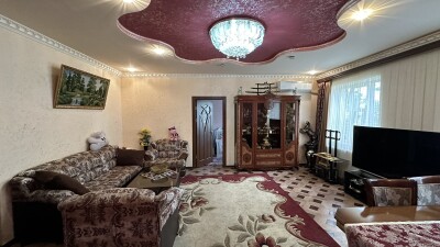 Կոդ AA-6435  Վաճառվում է  առանձնատուն