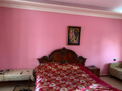 Code AA-0301. House for sale.