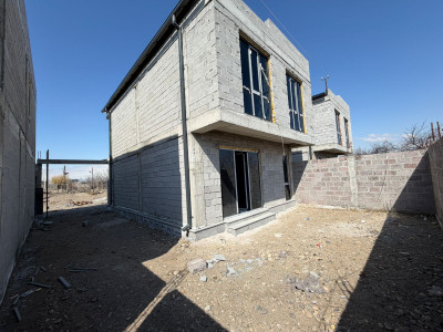 Code AA-8833 – Newly built private houses for sale