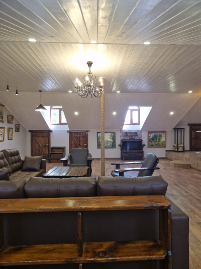 Code AA-0628. House for sale.