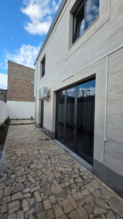 Code AA-5721 Newly built private house for sale