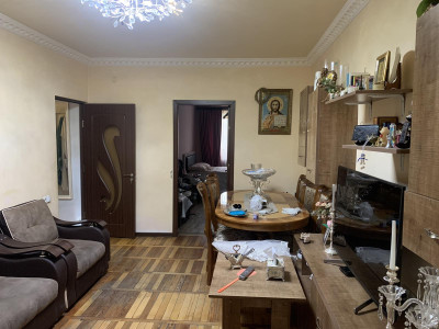 Code BA-7046 – Apartment for sale