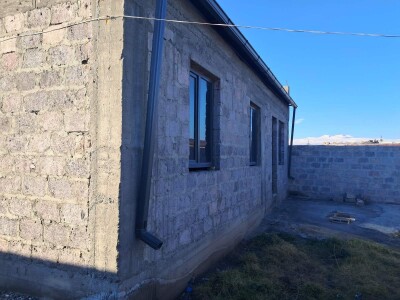 Կոդ AS-1330 Վաճառվում է առանձնատուն