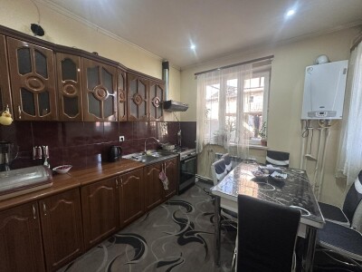 Կոդ KH-2663 Վաճառվում Է կոմերցիոն տարածք