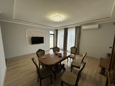 Կոդ AA-9948 Վաճառվում է առանձնատուն