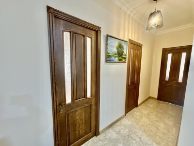 Code AA-6618, a house for sale.