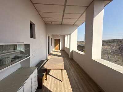 Code AA-6618, a house for sale.