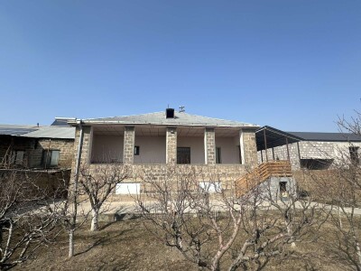 Code AA-6618, a house for sale.