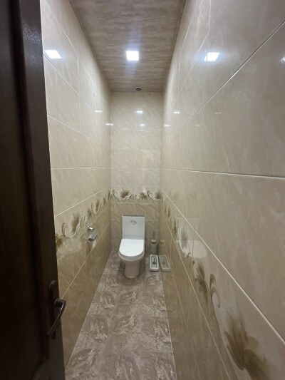 Code AA-6618, a house for sale.