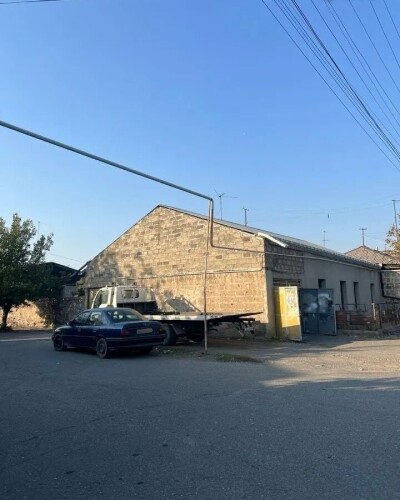 Code AA-8075, a house for sale.