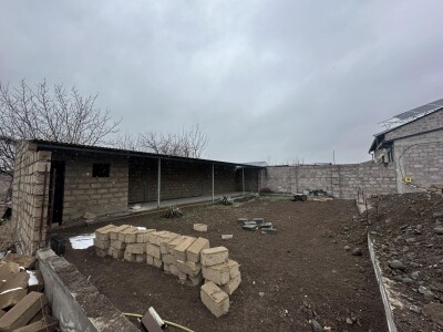 Կոդ HA-5600    Վաճառվում է տնամերձ հող