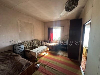 Code AA-7761, A house for sale.