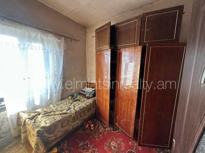 Code AA-7761, A house for sale.