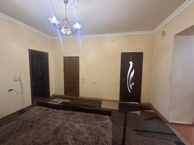 Code AS-8752, A private house for sale.