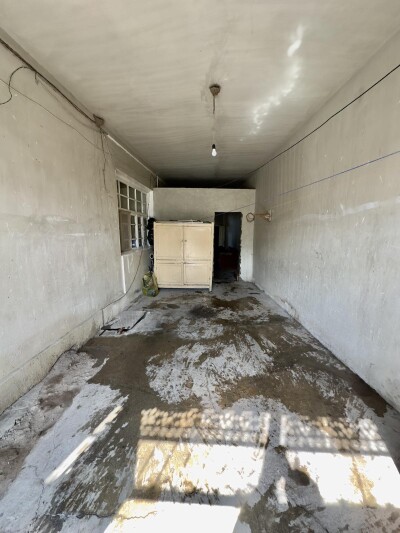 Code AA-2556, a house for sale.