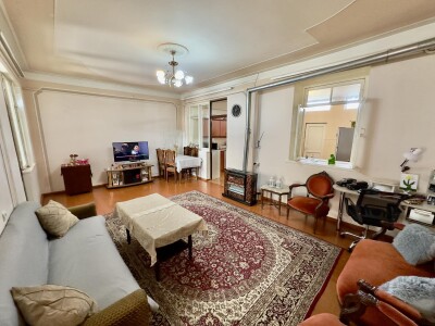 Code AA-2556, a house for sale.