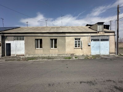 Code AA-2556, a house for sale.