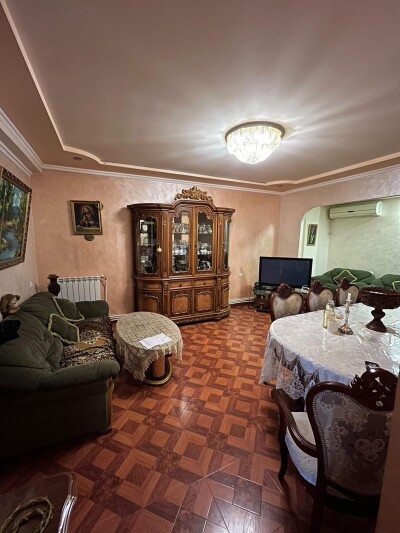 Code BA-9887. Apartment for sale.