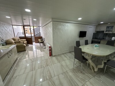 Code AA-0315, a house for sale.