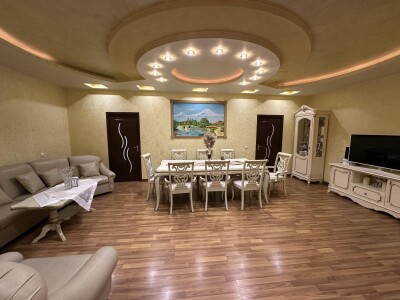 Code AA-0315, a house for sale.