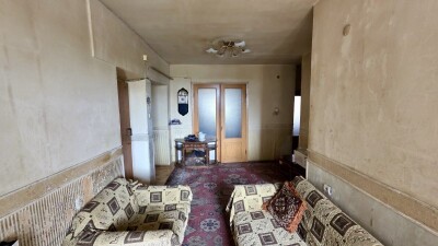 Code BA-8801. Apartment for sale.