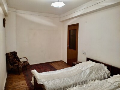Code BA-8118. Apartment for sale.