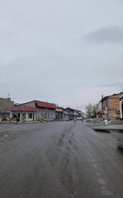 Code KA-8799. Commercial space for sale.