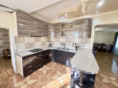 Code BA-5455. Apartment for sale.