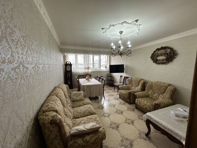 Code BA-6176. Apartment for sale.