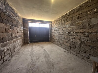 Code AS-2049. A house for sale.