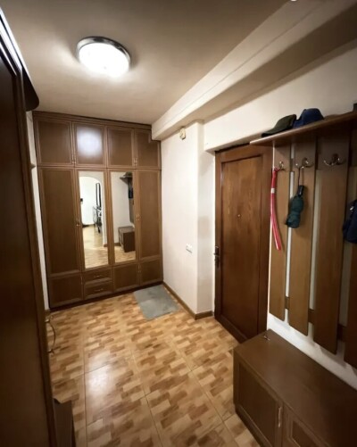 Code BA-3353. Apartment for sale