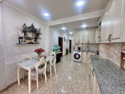 Code BS-1122. Apartment for sale