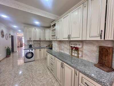 Code BS-1122. Apartment for sale