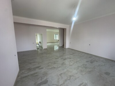 Կոդ AA-1145  Վաճառվում է առանձնատուն