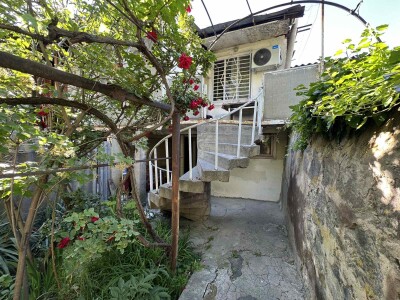 Code AA-2147. A house for sale.