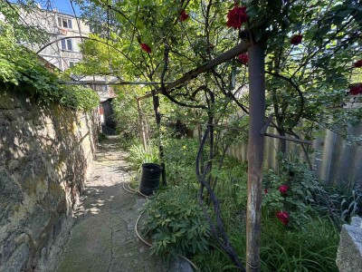 Code AA-2147. A house for sale.