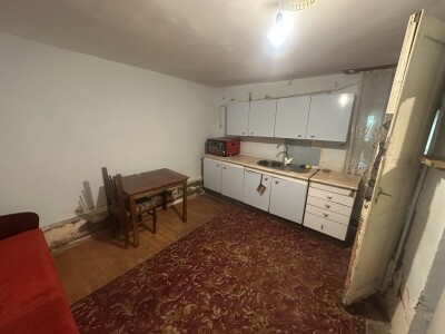 Code AA-2147. A house for sale.