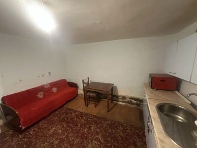 Code AA-2147. A house for sale.