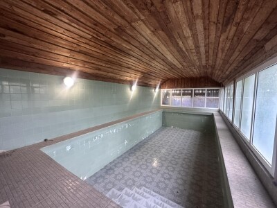 Code AE-1919 A house for sale.