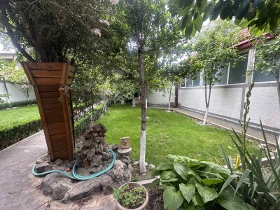 Code AE-1919 A house for sale.