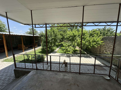 Code AA-0604 A house for sale.