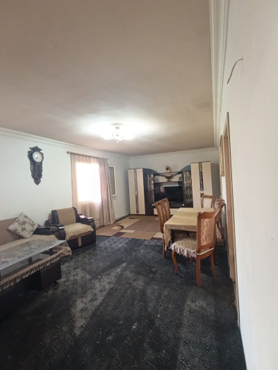 Code AA-3433. House for sale.