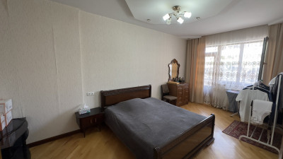 Code BA-5444. Apartment for sale