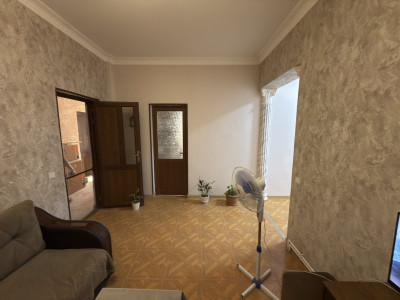 Code AA-4965. House for sale.