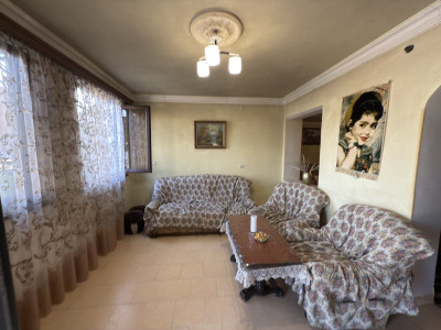 Code AA-0554. House for sale.