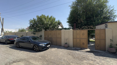 Code AA-0301. House for sale.