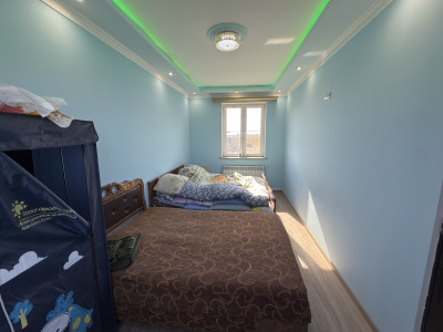 Code AA-7459. House for sale.