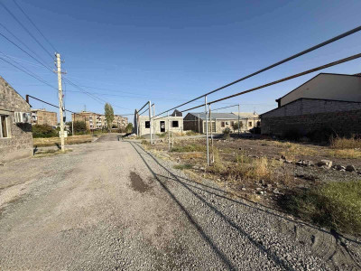 Կոդ HA-2566   Վաճառվում է տնամերձ հող